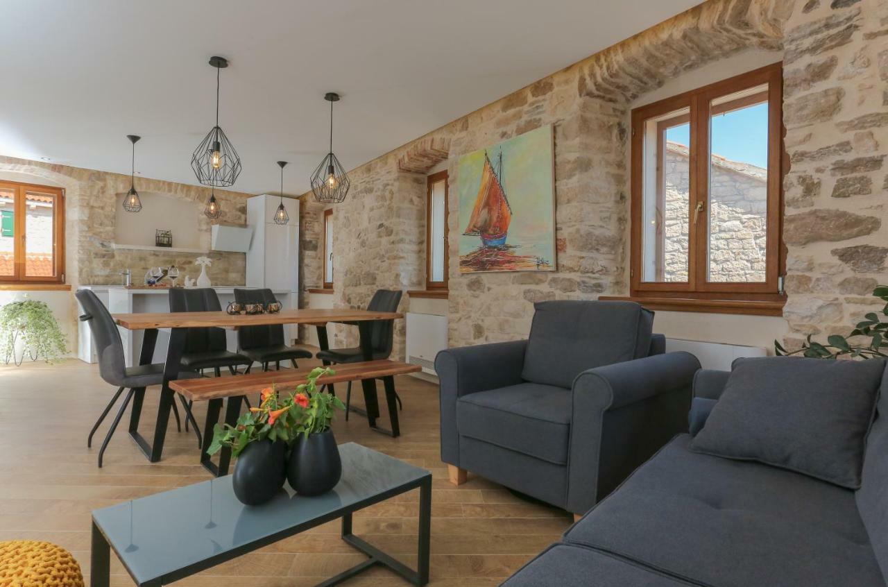 Vila Magdalena Supetar Εξωτερικό φωτογραφία